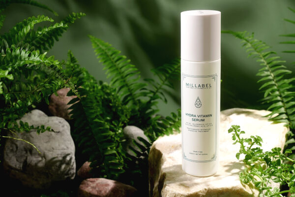 Hydra Vitamin Serum con Hyaluronic Acid, Vit. C & E - immagine 2